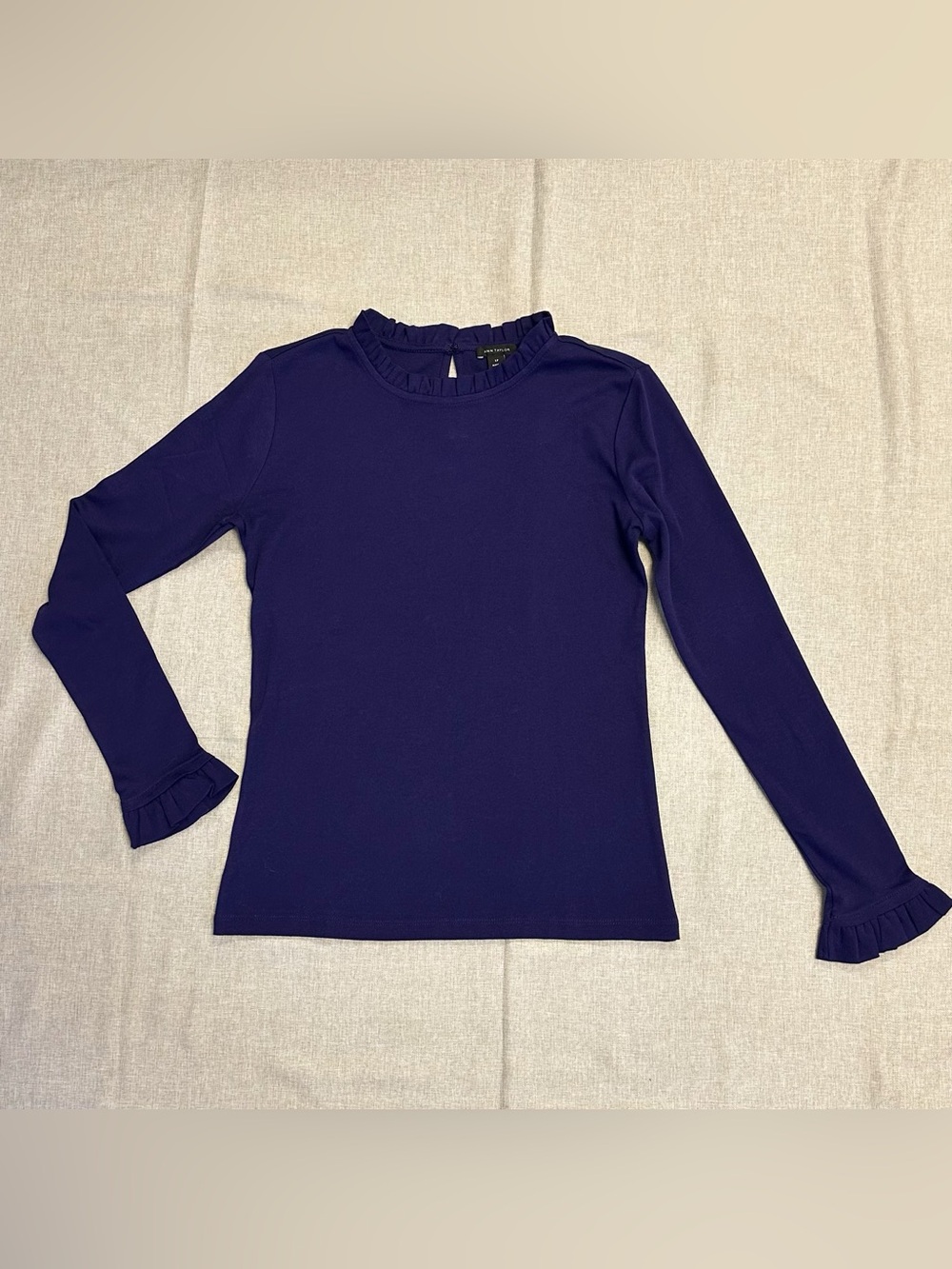 NWT Ann Taylor Long Sleeved Top Size SP
